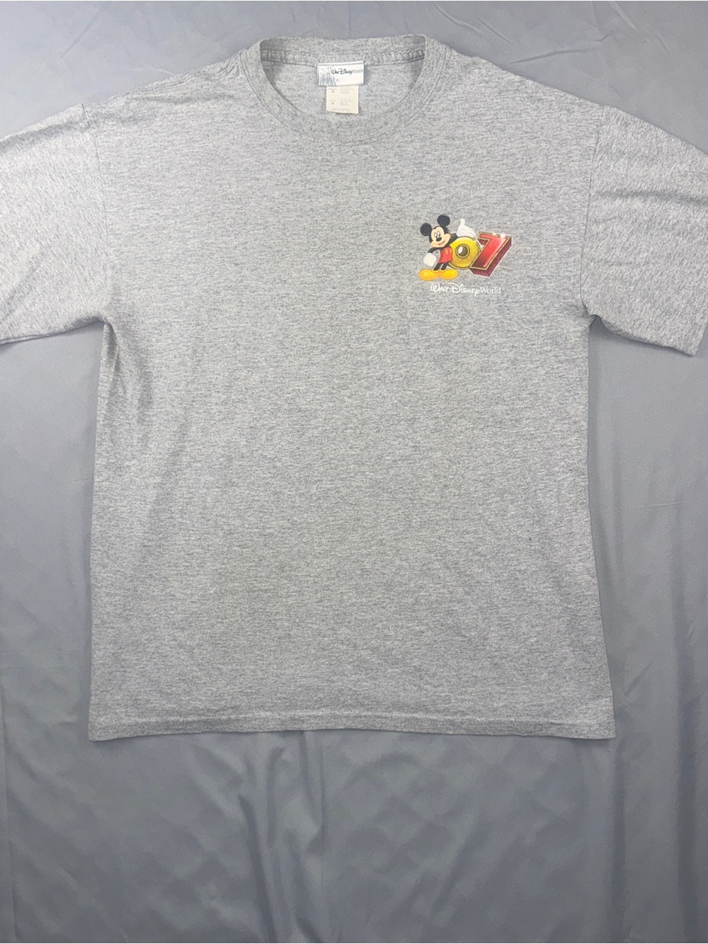 Walt Disney World Shirt Mens Medium Gray 2007 Mickey Donald Goofy Stitch Tee
